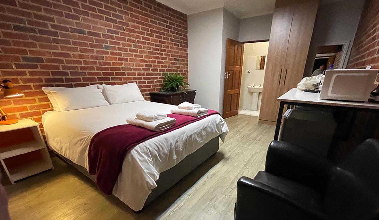 Village Lodge 哈里史密斯 外观 照片