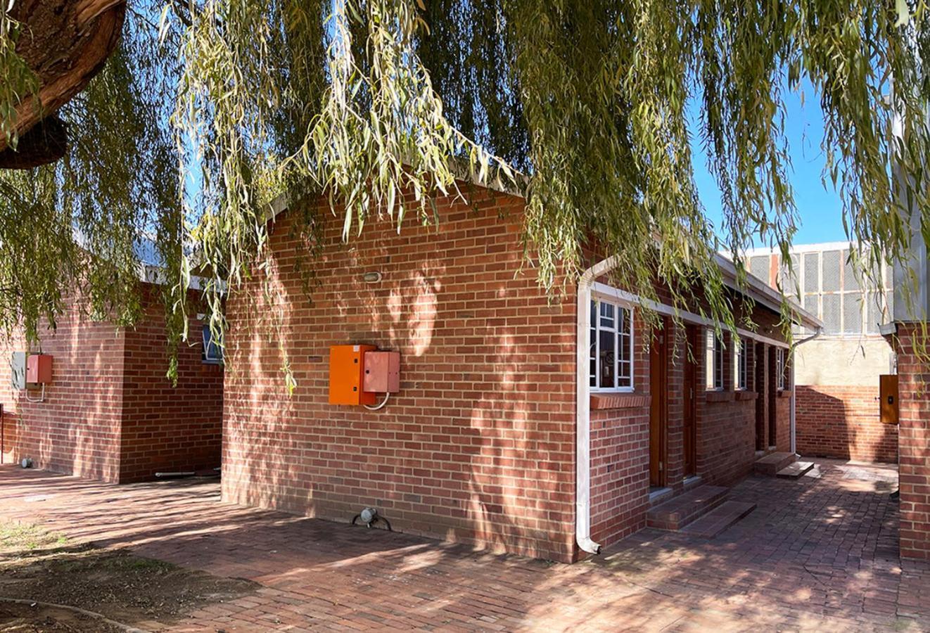Village Lodge 哈里史密斯 外观 照片