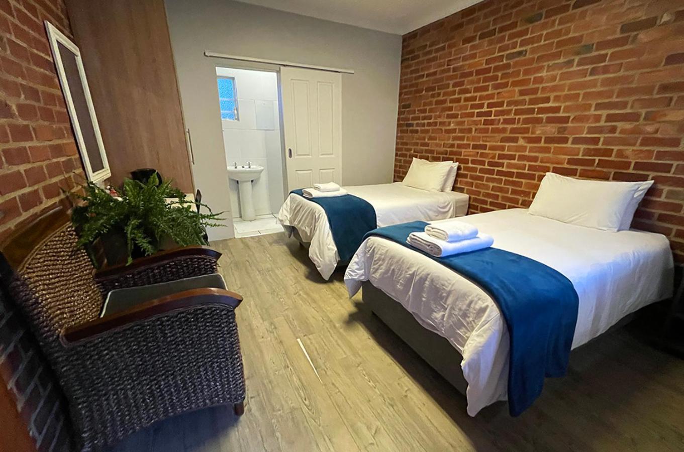 Village Lodge 哈里史密斯 外观 照片