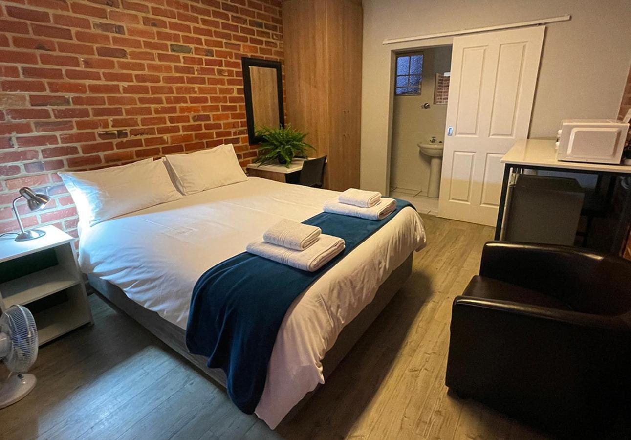 Village Lodge 哈里史密斯 外观 照片